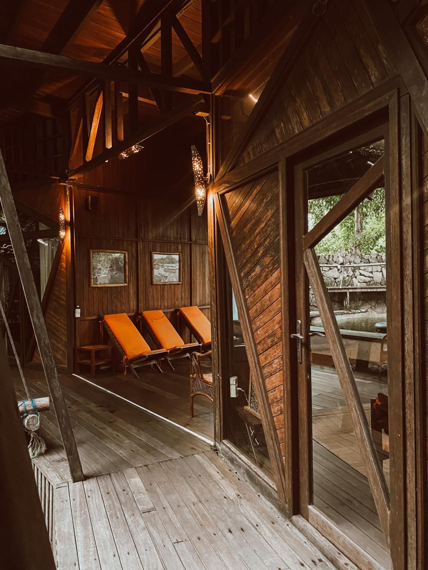 Bukit Raya Guesthouse Palangkaraya Luaran gambar