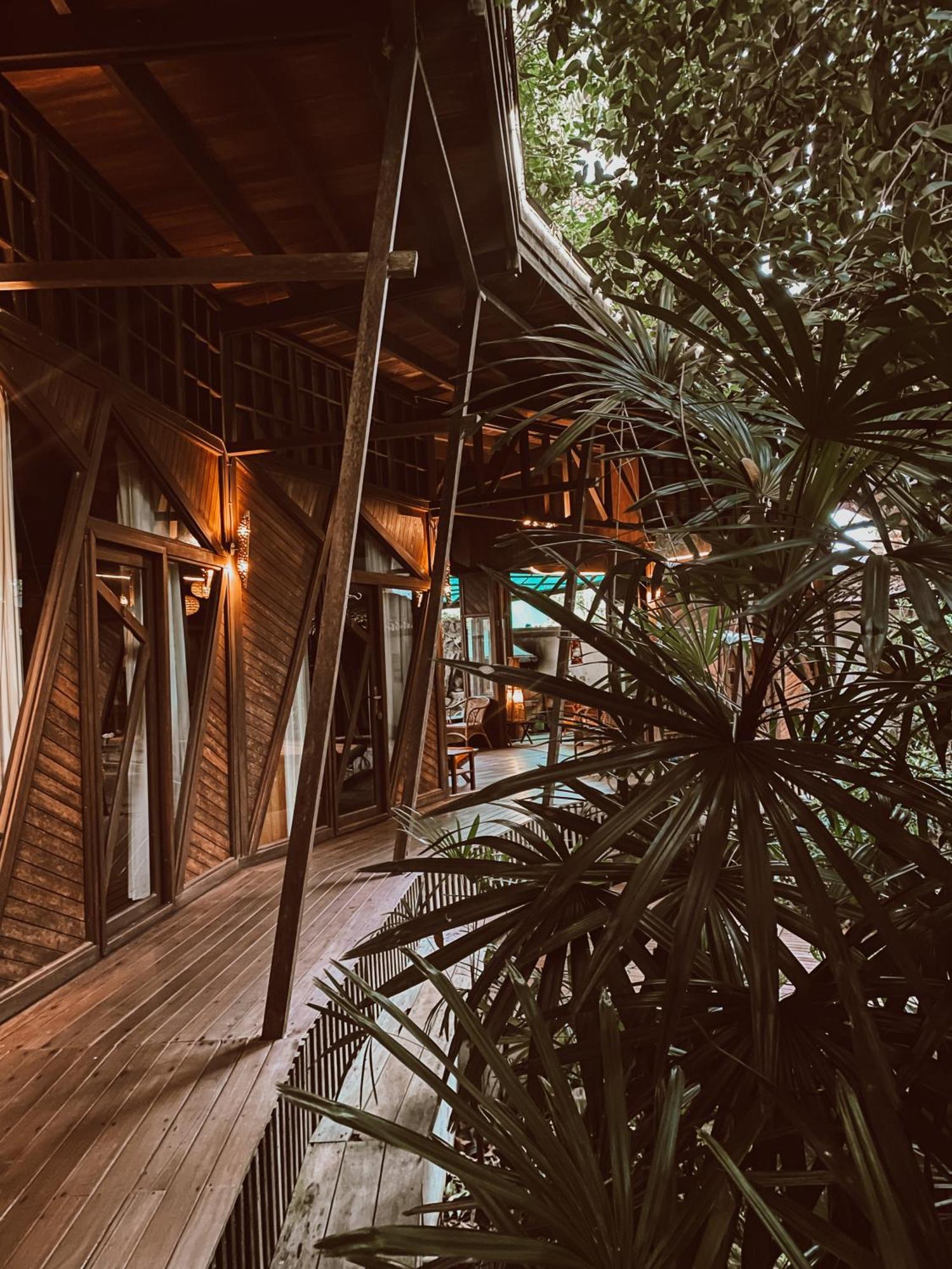 Bukit Raya Guesthouse Palangkaraya Luaran gambar